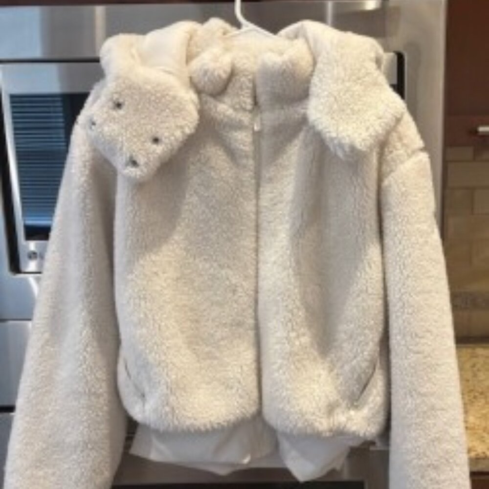 Alo Foxy Shearling Coat